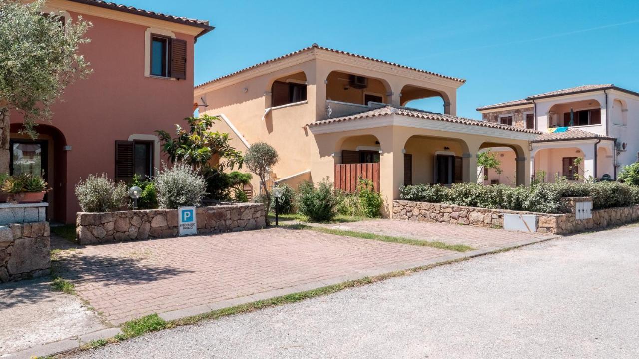 Casa Vacanza la Suaredda San Teodoro  Exterior foto