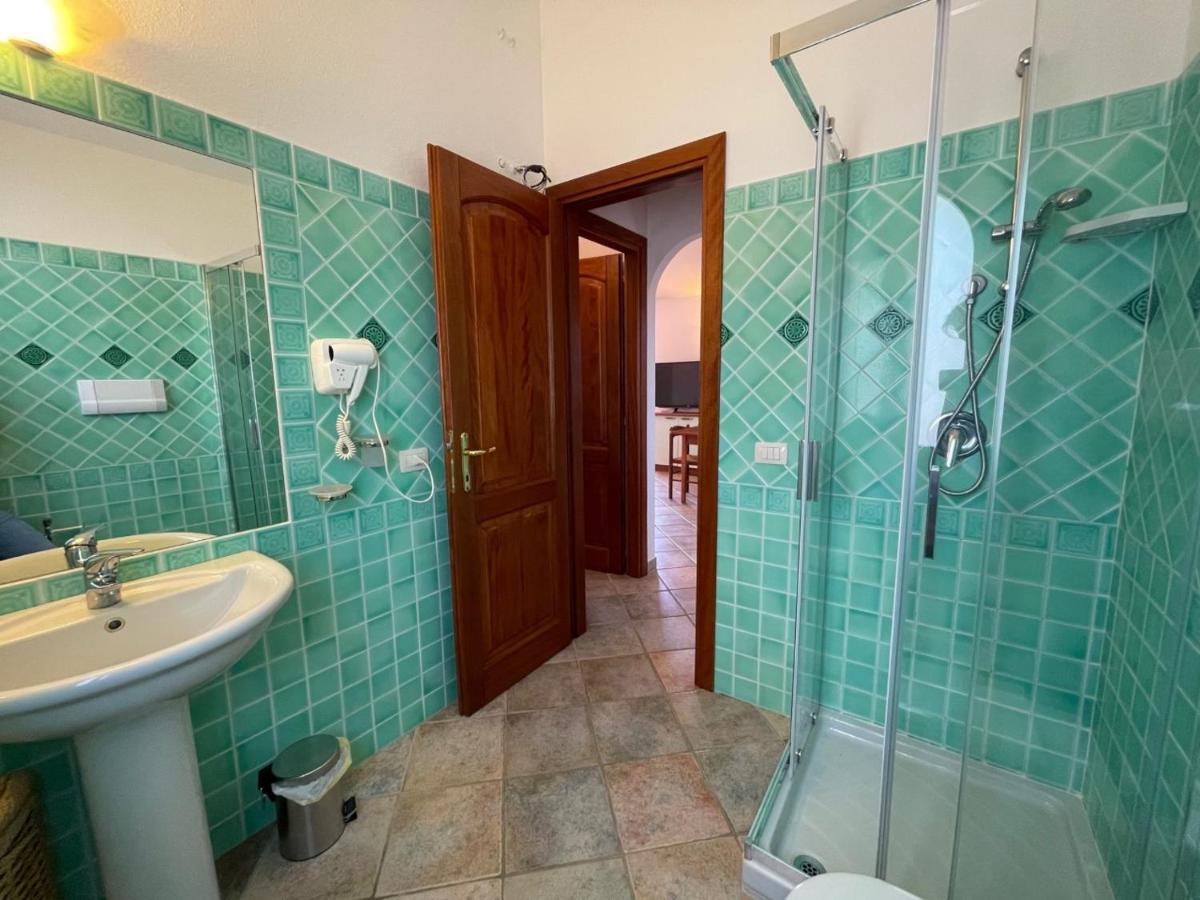 Casa Vacanza la Suaredda San Teodoro  Exterior foto